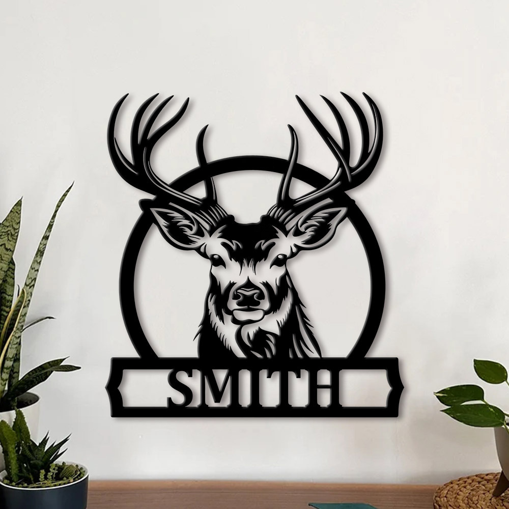 Home Decor Names - لافتة معدنية مخصصة باسم عائلة الغزلان،