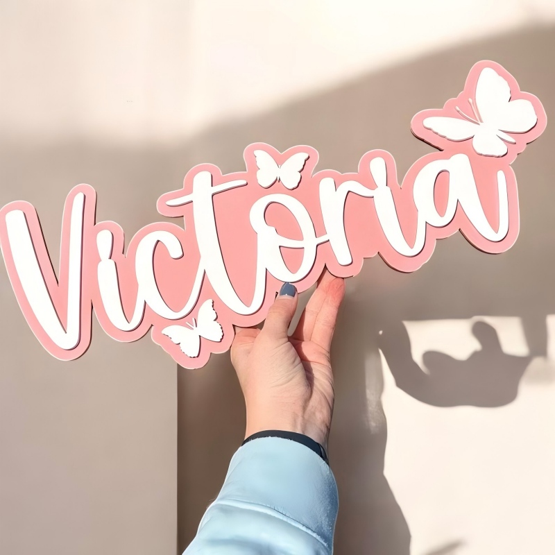 لوحة اسم خشبية مخصصة بتصميم فر - مراجعة Home Decor Names وسعره