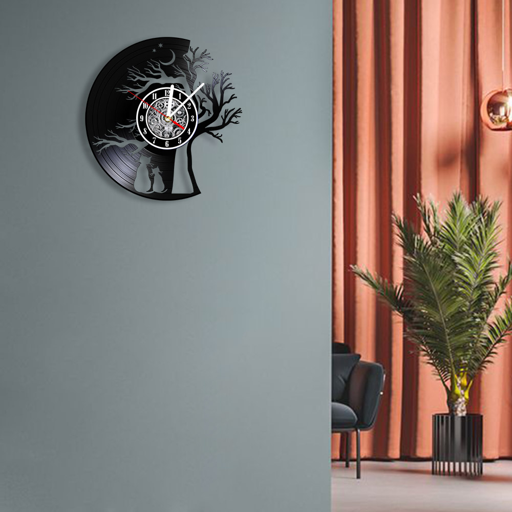 ساعة حائط من الفينيل بتصميم زو - مراجعة Home Decor Under 300 وسعره